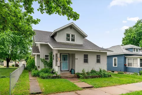 946 Adams #944, La Crosse, WI 54601