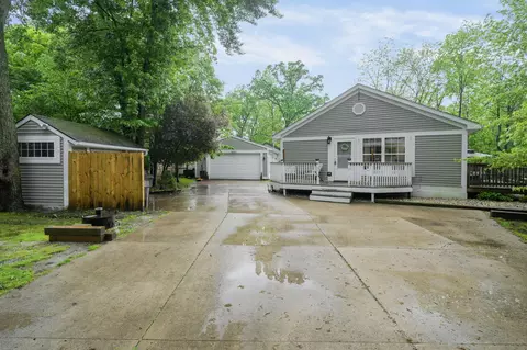 7502 Shorewood, Salem, WI 53168