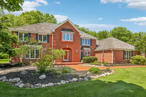 w303n3173 Timber Hl, Delafield, WI 53072