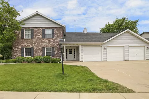 4122 81st #35A, Kenosha, WI 53142