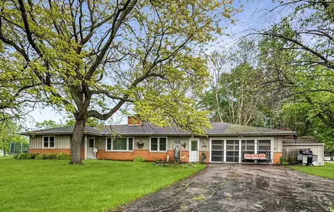 w822 Lakeside Drive, Green Lake, WI 54941