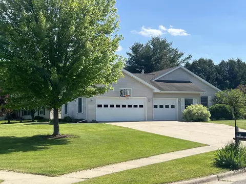 110 Coralberry, Edgerton, WI 53534