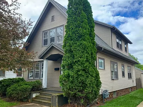 3719 16th, Racine, WI 53405