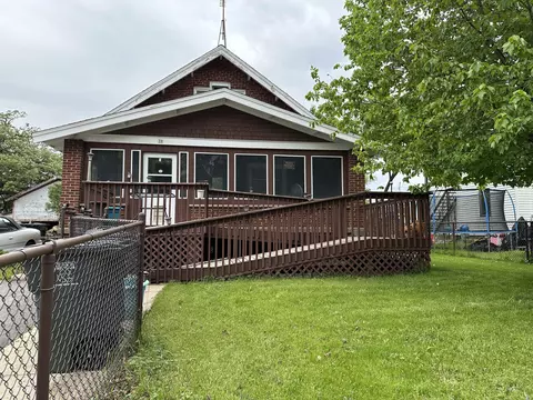 39 N Walworth, Darien, WI 53114