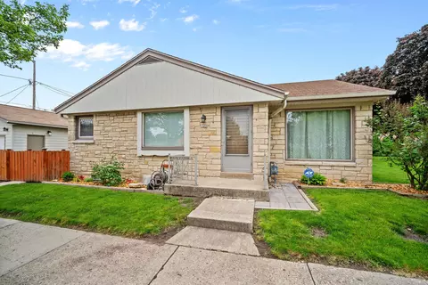 2400 W Euclid, Milwaukee, WI 53215