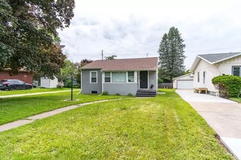 1932 29th, La Crosse, WI 54601
