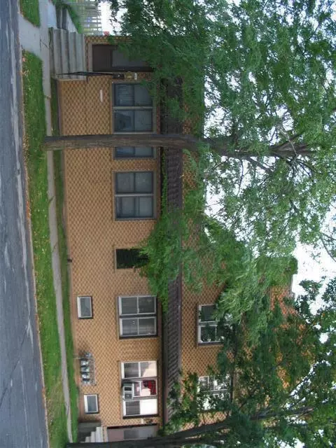 3863 E Barnard #3869, Cudahy, WI 53110