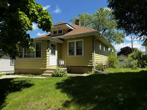 3950 S Lipton, Saint Francis, WI 53235
