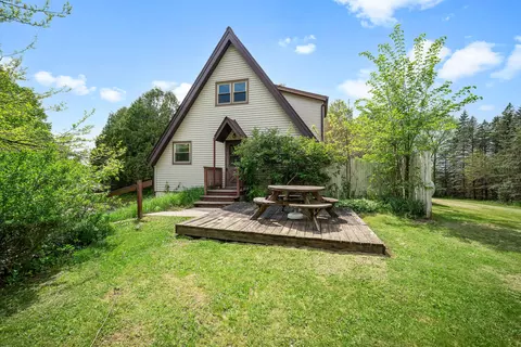 8356 Orchard Vly, Farmington, WI 53090