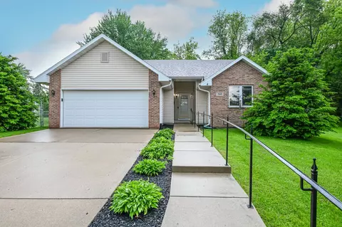 164 Grove, Genoa City, WI 53128