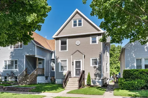 2754 S Greeley, Milwaukee, WI 53207