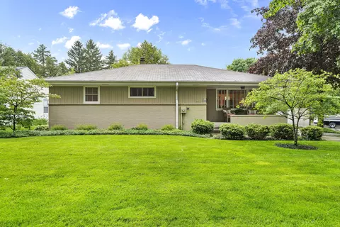 w67n868 Washington, Cedarburg, WI 53012