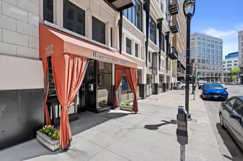 730 N Plankinton #4D, Milwaukee, WI 53203