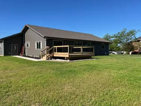 1206 Dewey, Manitowoc, WI 54220