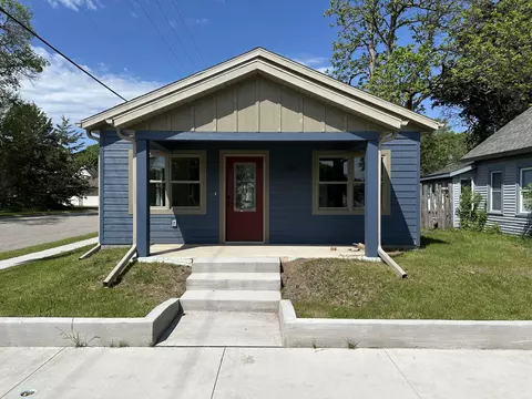 1701 Prospect, La Crosse, WI 54603