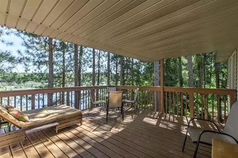 n8618 Deerborn Road, Springfield, WI 53964