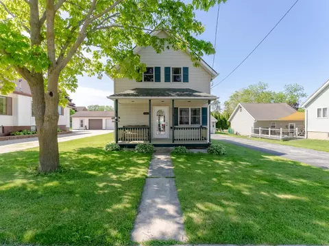 143 Lincoln, Valders, WI 54245