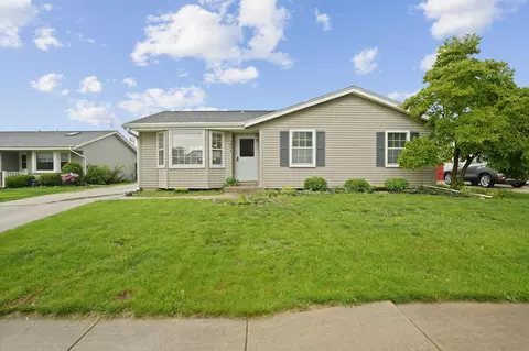 5804 69th, Kenosha, WI 53142