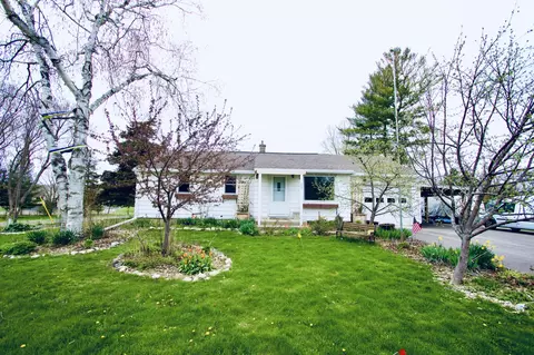 205 Knox, Lowell, WI 53557