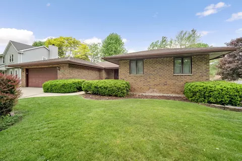 2831 S 114th, West Allis, WI 53227