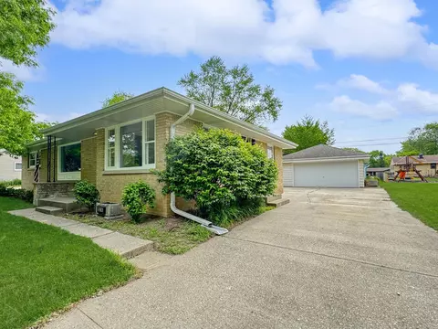8314 N 52nd, Brown Deer, WI 53223