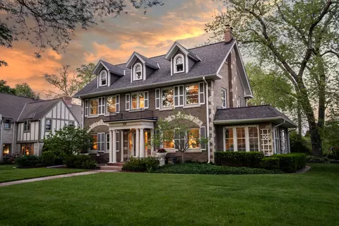 6567 Washington, Wauwatosa, WI 53213