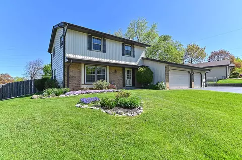 1700 Mohawk, Waukesha, WI 53186