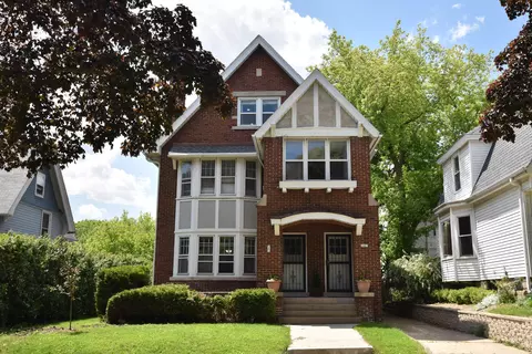 2485 N Maryland #2487, Milwaukee, WI 53211