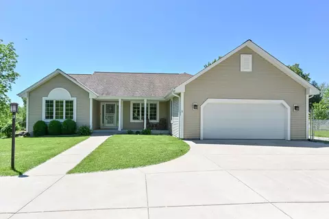 n18w25048 Wamser, Pewaukee, WI 53072