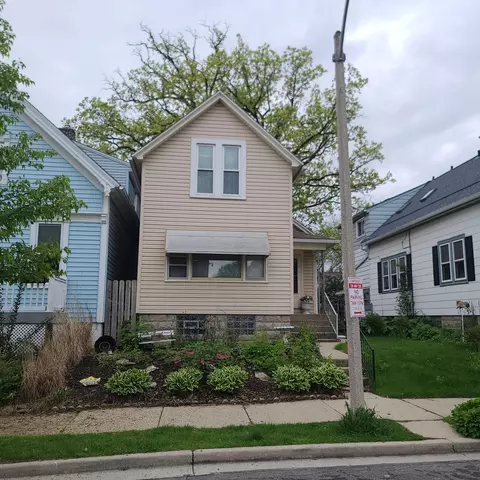 607 E Potter, Milwaukee, WI 53207