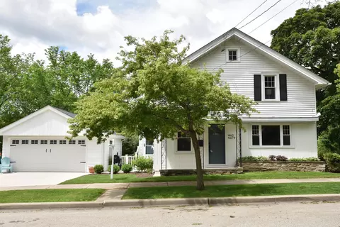 w62n679 Riveredge, Cedarburg, WI 53012