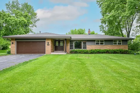 1885 N 166th, Brookfield, WI 53005