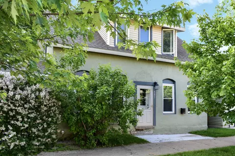 561 Zumbro, Winona, MN 55987