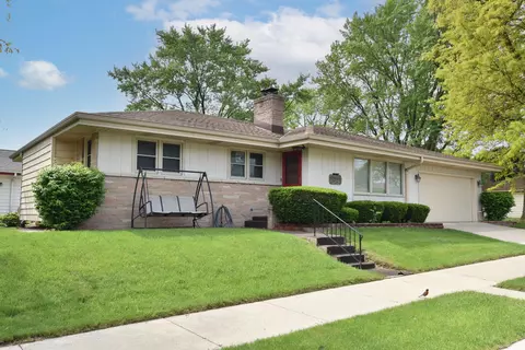 4531 N 87th, Milwaukee, WI 53225