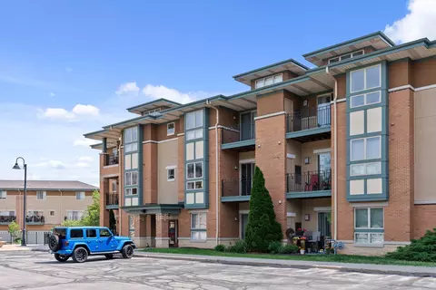 15295 W Library #201, New Berlin, WI 53151