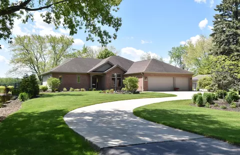 141 4 Mile, Wind Point, WI 53402
