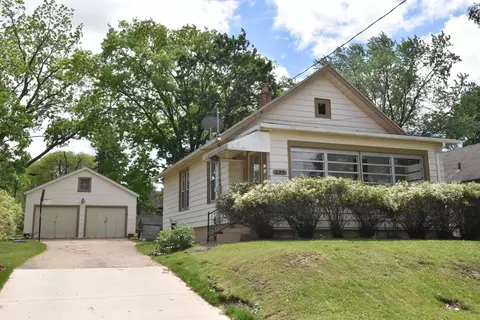 439 Lemira, Waukesha, WI 53188