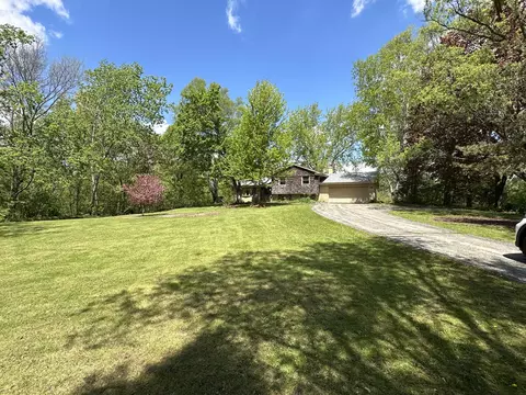 5974 Log House, Erin, WI 53027