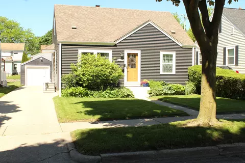 4419 S Lenox, Milwaukee, WI 53207