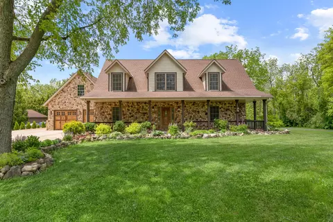 5365 S Sunny Slope, New Berlin, WI 53151