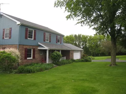n5810 West Horseshoe Road, Hubbard, WI 53032