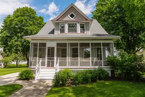 433 E Washington, Lake Mills, WI 53551