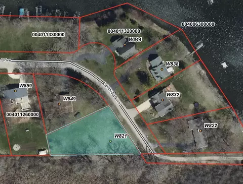 w821 Lakeside Drive, Brooklyn, WI 54941
