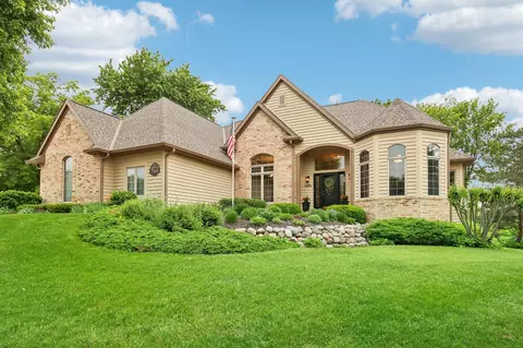764 Royal Troon, Oconomowoc, WI 53066
