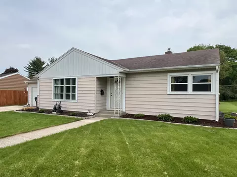 707 N Moreland, Waukesha, WI 53188
