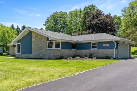 n49w27615 S Willow Crk, Pewaukee, WI 53072