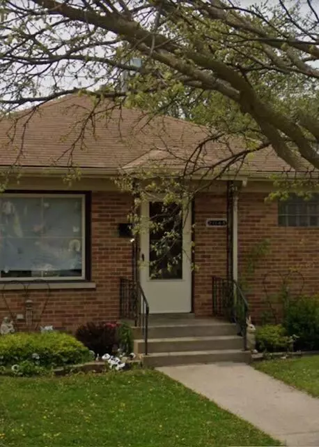 2048 Case, Racine, WI 53403