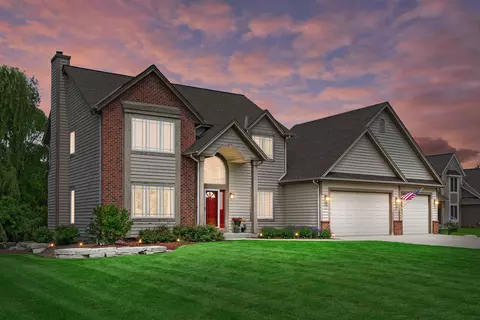 w144n7143 Terrace, Menomonee Falls, WI 53051