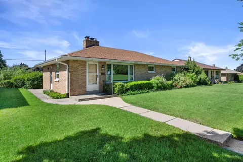 3365 E Lunham, Cudahy, WI 53110