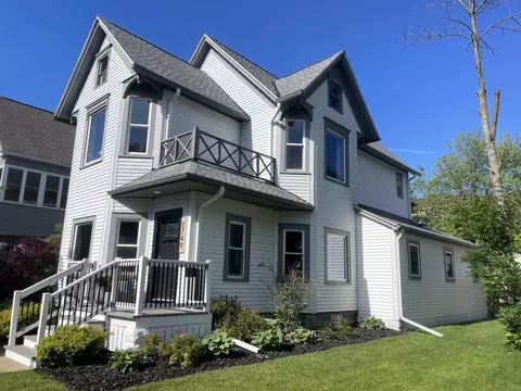 2749 S Logan, Milwaukee, WI 53207